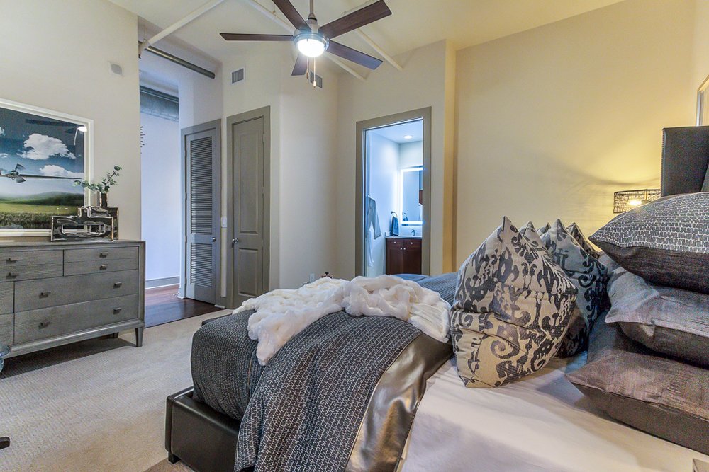 Apartments in Uptown Dallas The Ashton