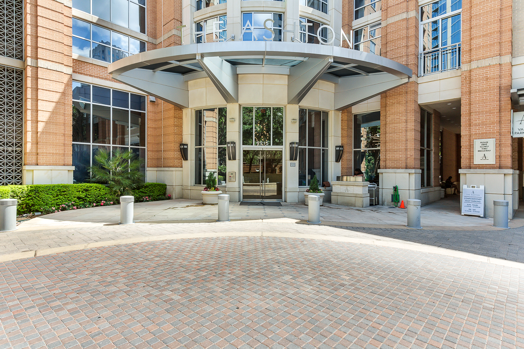 Apartments in Uptown Dallas The Ashton